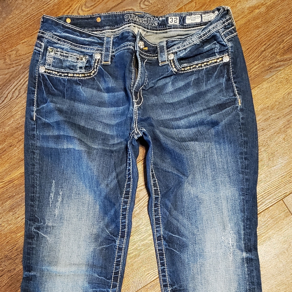 Miss Me Jeans. Sz 32.  Like new.